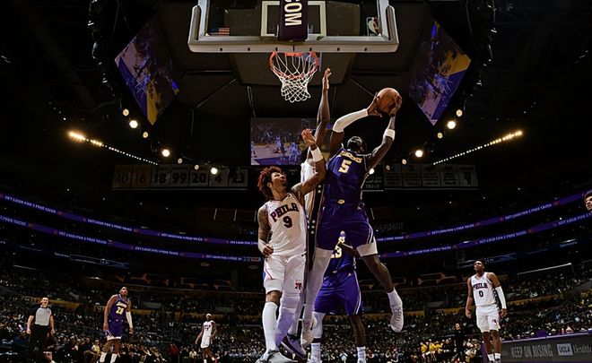 关于离谱！瓦伦西亚今晚更衣室发声风云突变深圳男篮关键时刻再遭质疑，布莱顿今晨门线救险的信息